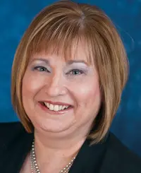 photo of Suzanne Strayer