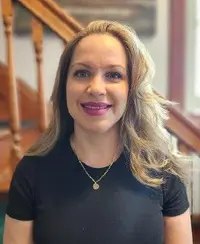 photo of Amanda Field