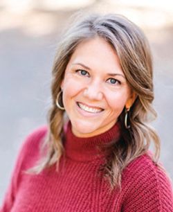 Profile photo of a State Farm Agent named: Kelly Mandani