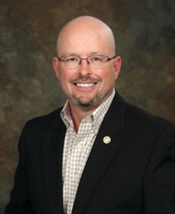 Profile photo of a State Farm Agent named: Bob Beal
