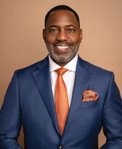 Profile photo of a State Farm Agent named: DeVon Hudson
