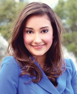 Profile photo of a State Farm Agent named: Angelica Vasquez