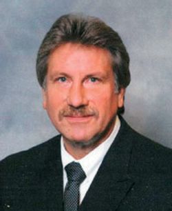 Profile photo of a State Farm Agent named: Doug Mikula