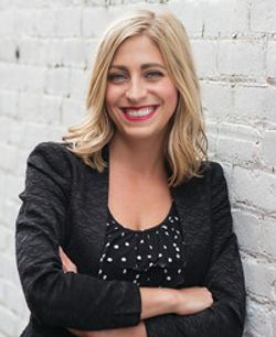 Profile photo of a State Farm Agent named: Lindsey Cuneo
