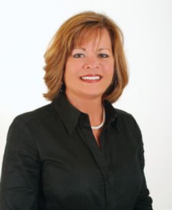 Profile photo of a State Farm Agent named: Darby Veazey