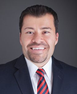 Profile photo of a State Farm Agent named: Ernie Bolanos