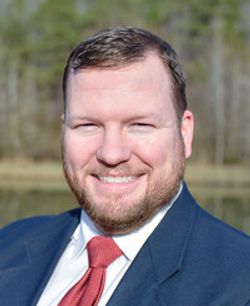 Profile photo of a State Farm Agent named: Travis Kivett