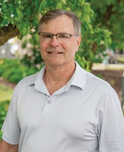 Profile photo of a State Farm Agent named: Bob Cutshall