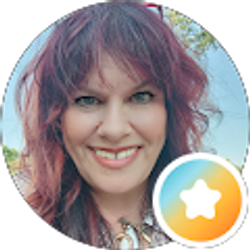 Profile photo of Robyn Parker