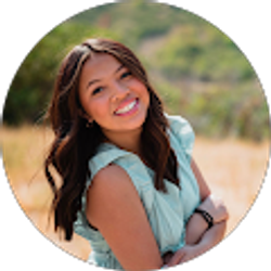 Profile photo of Victoria Sabouathone