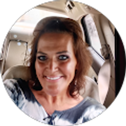 Profile photo of Mishelle Maker