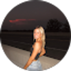 Profile photo of Hannah Peth