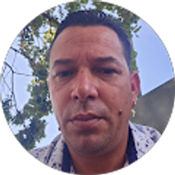 Profile photo of Enrique Femenia