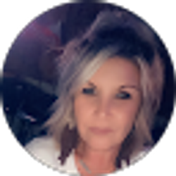 Profile photo of Alysia Broussard