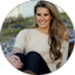 Profile photo of Jelenann Day (Salyers)