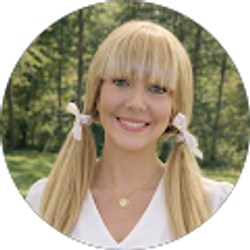 Profile photo of Deirdre Sullivan