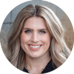 Profile photo of Desirae MacGillivray Myers