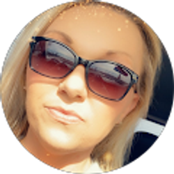 Profile photo of Lisa Edwards