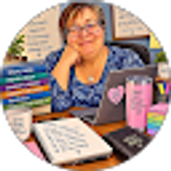 Profile photo of Julia Kerr