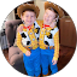Profile photo of Los Rojitos Brothers