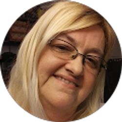 Profile photo of Lyn Kirkland