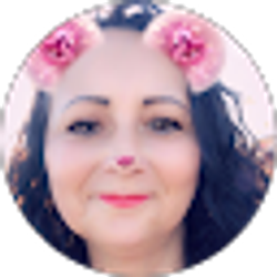 Profile photo of Julie Medina