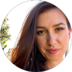 Profile photo of Ariana Zeka