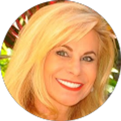 Profile photo of Kelly Wirges Diamond