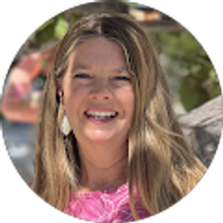 Profile photo of Michelle Hale