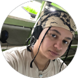 Profile photo of Ari Thomas