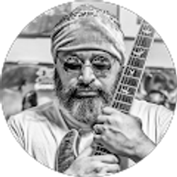 Profile photo of Frankie Commans