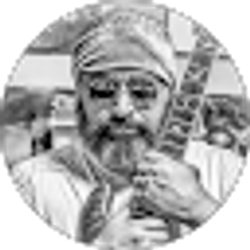 Profile photo of Frankie Commans