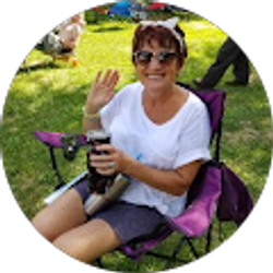 Profile photo of Ellen Kolb