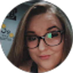 Profile photo of Lindsey Roschel