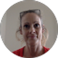 Profile photo of Rachel Hood