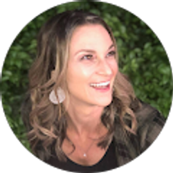 Profile photo of Amy Rasquin