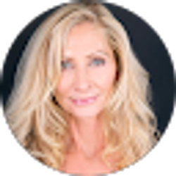 Profile photo of Nadine Smith