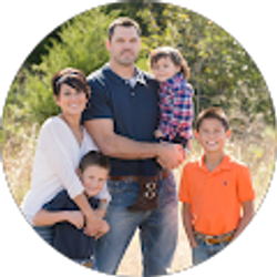 Profile photo of Lisa Dooley