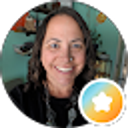 Profile photo of Courtney Shaw