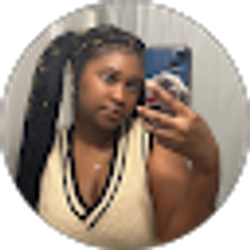 Profile photo of Isabelle McNeal