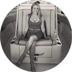 Profile photo of Monique Hausheer