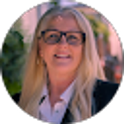 Profile photo of shera kelly