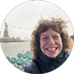 Profile photo of Lisa Hyndman