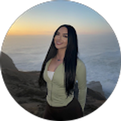 Profile photo of Elyeen Lopez