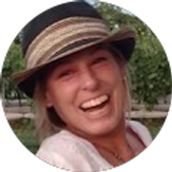 Profile photo of Ava Jahoda