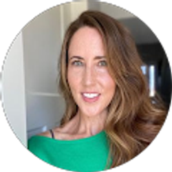 Profile photo of Niki Woods