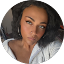 Profile photo of Tiffany Collins