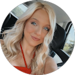 Profile photo of Gracie Davis