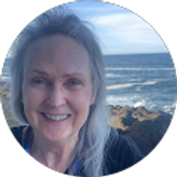 Profile photo of Leslie Felts