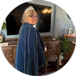 Profile photo of Bobbie Curto